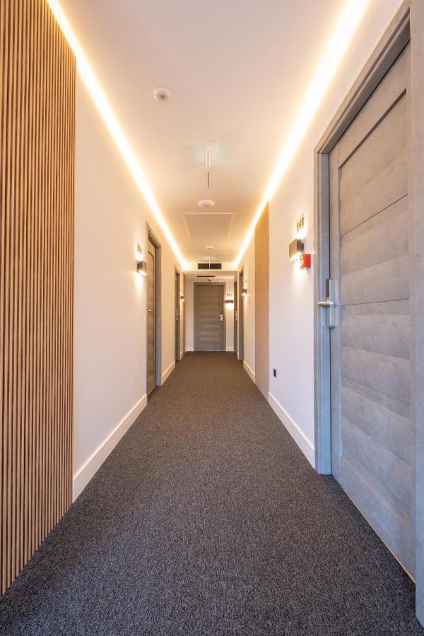 Pensiunea Casa Georgia Comanesti  Экстерьер фото